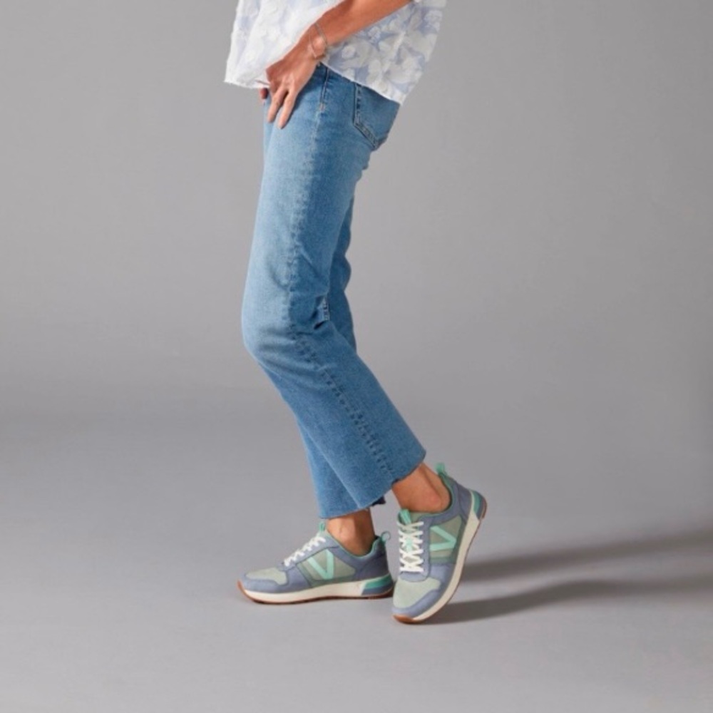 NEW Vionic Rechelle Women's Lace-up Casual Sneaker Shoes Misty Pink Blue & Green - Picture 8 of 8